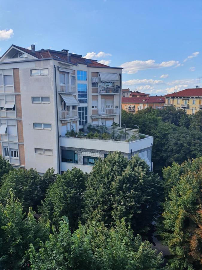 Pellico Stylish Apartments Cuneo Eksteriør billede