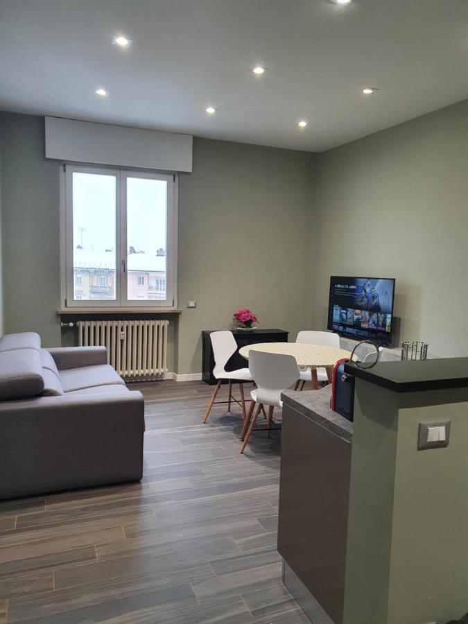 Pellico Stylish Apartments Cuneo Eksteriør billede
